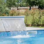 Vala With A Large Yard Near Pula - By Istrabook Villa
